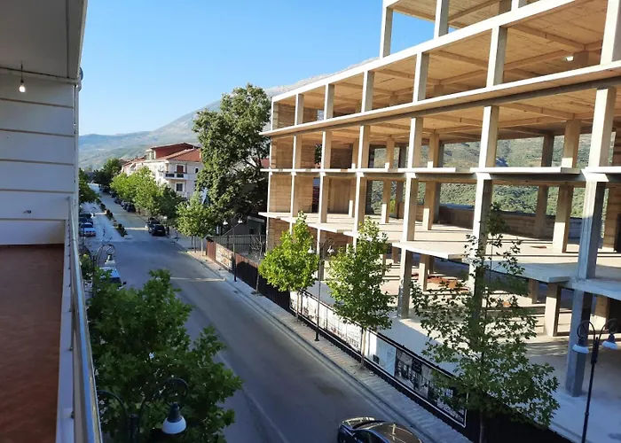 & Restorant Vjosa ホテル Tepelenë