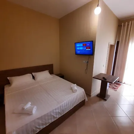 & Restorant Vjosa * Τεπελένι