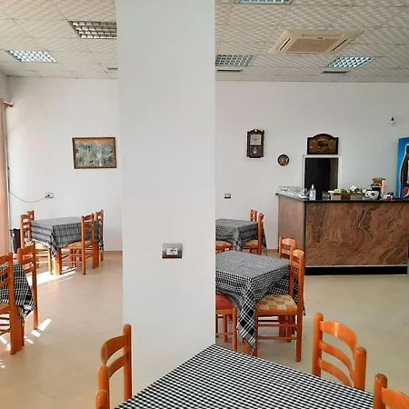 & Restorant Vjosa * Τεπελένι
